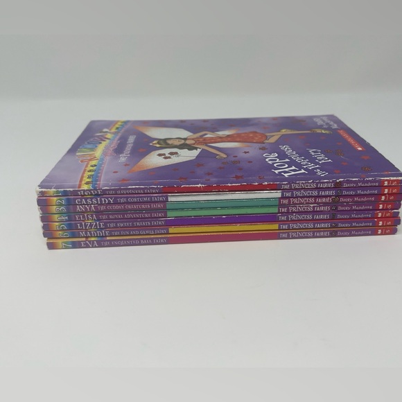 RAINBOW MAGIC FAIRIES: PRINCESS FAIRIES: Books 1-7 Set/Lot (Daisy Meadows) - Picture 3 of 4
